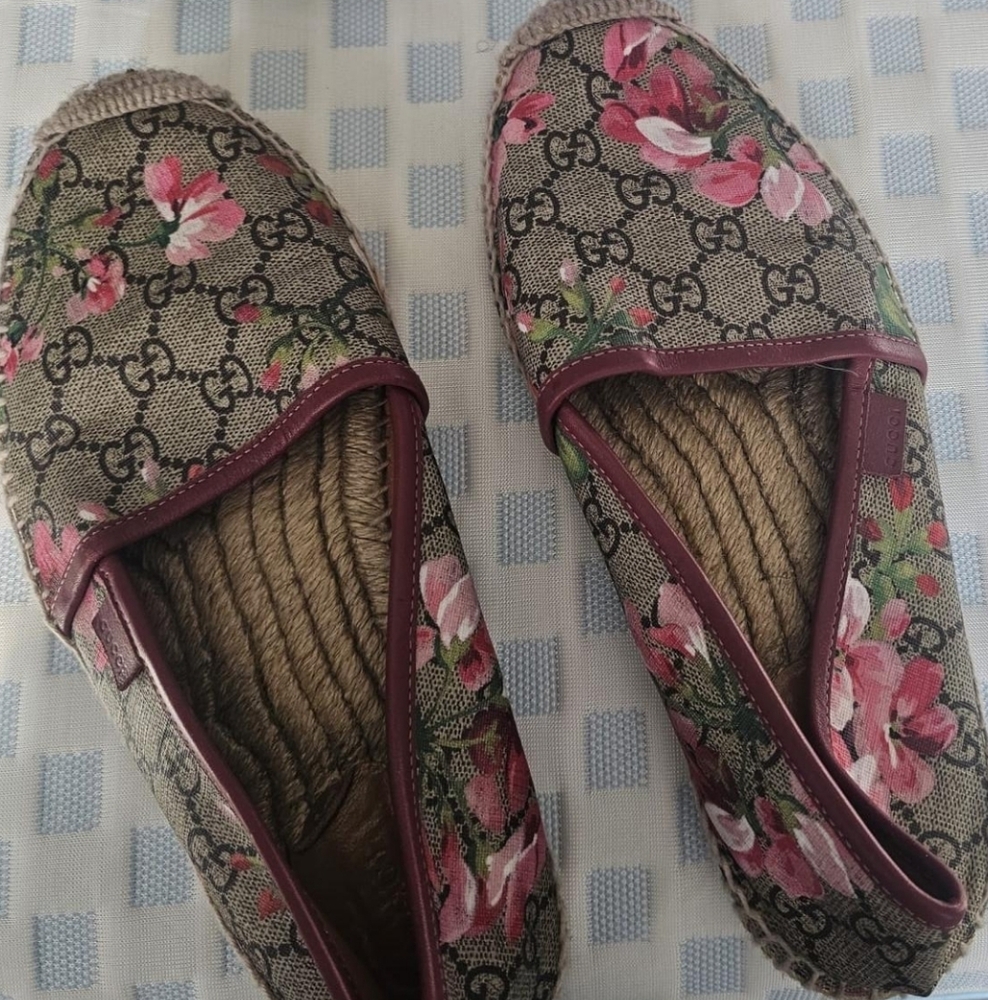 Used Authentic GUCCI espadrilles - Picture 3 of 3